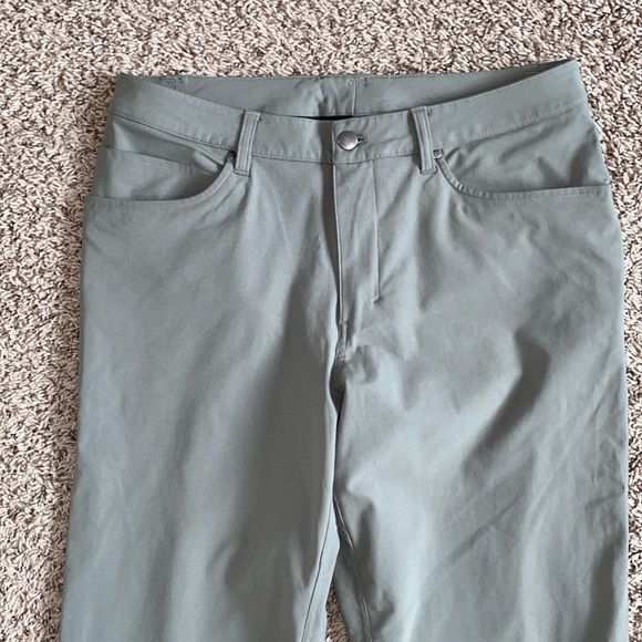 Lululemon ABC Classic Pant - Picture 2 of 4